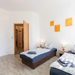 Flex Aparts - Moeblierte 2-raum Zentrumsnah In Apartment Zwickau