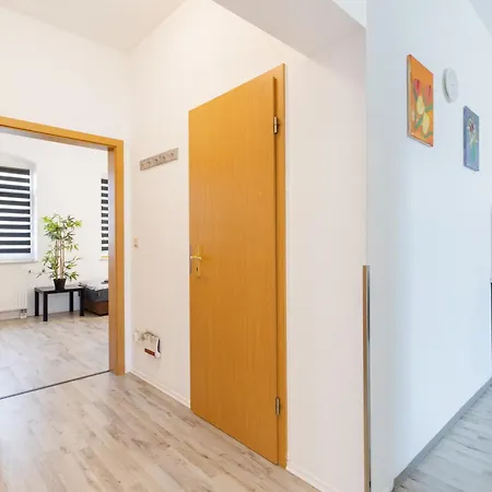 Flex Aparts - Möblierte 2-raum Zentrumsnah In Apartment Zwickau