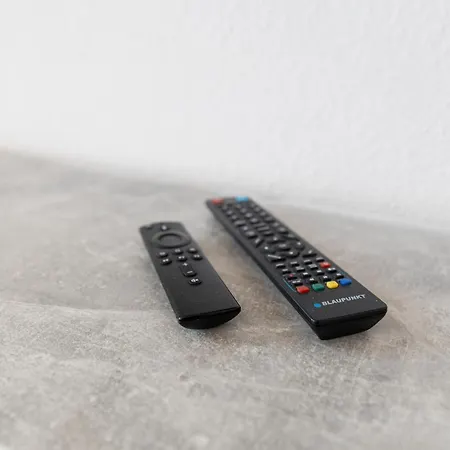 Flex Aparts - Möblierte 2-raum Zentrumsnah In *